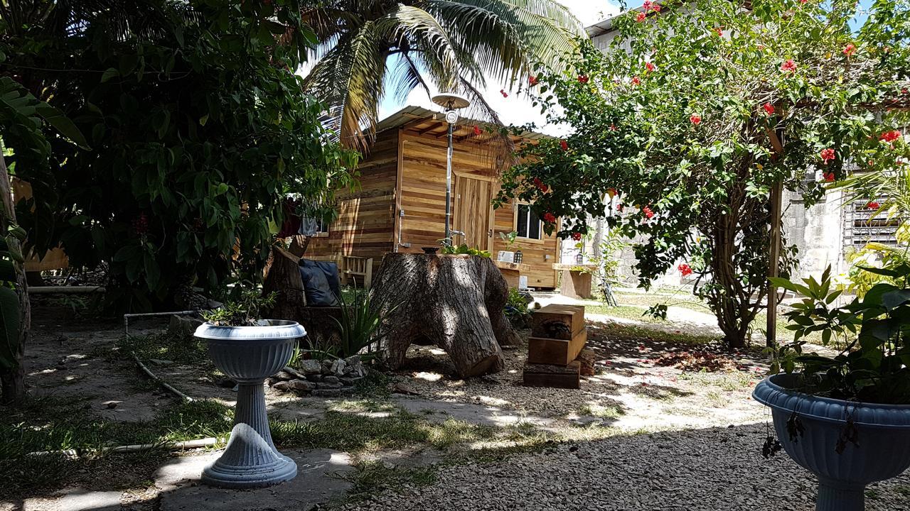 Casa Ricky'S Hostel Orange Walk Town Exterior photo