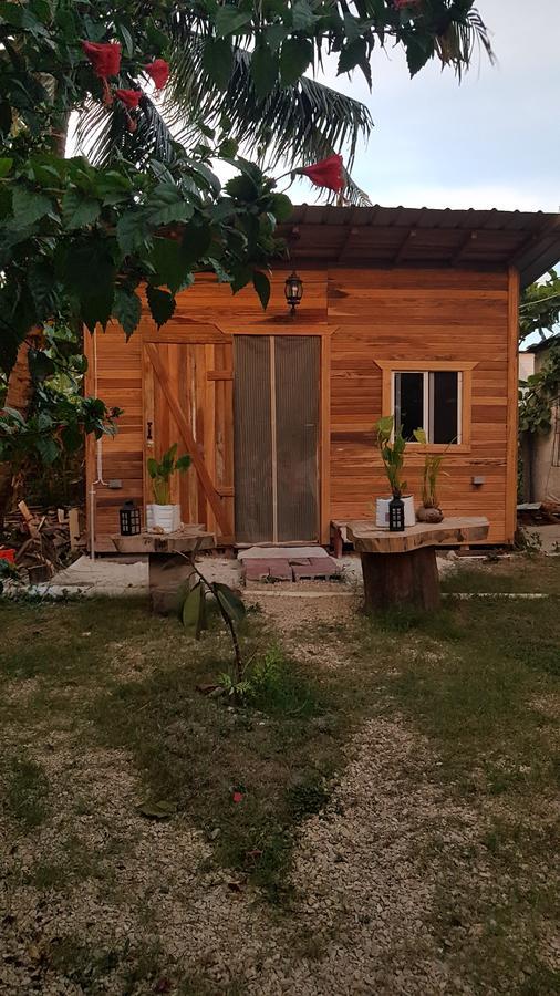 Casa Ricky'S Hostel Orange Walk Town Exterior photo